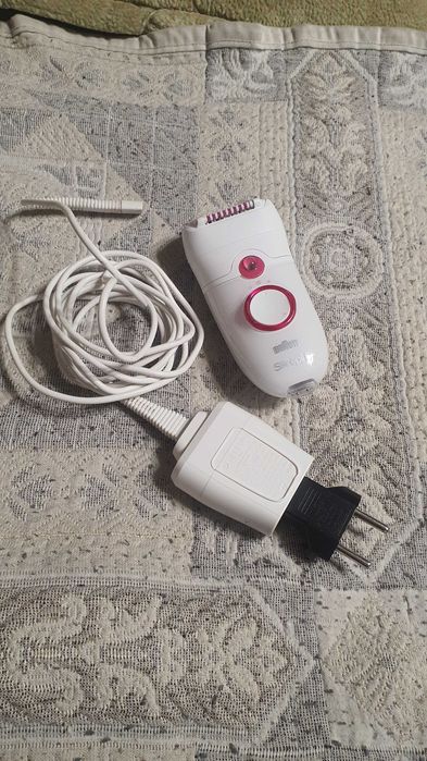 Отличный эпилятор BRAUN Silk Epil 5 в отличном состоянии.