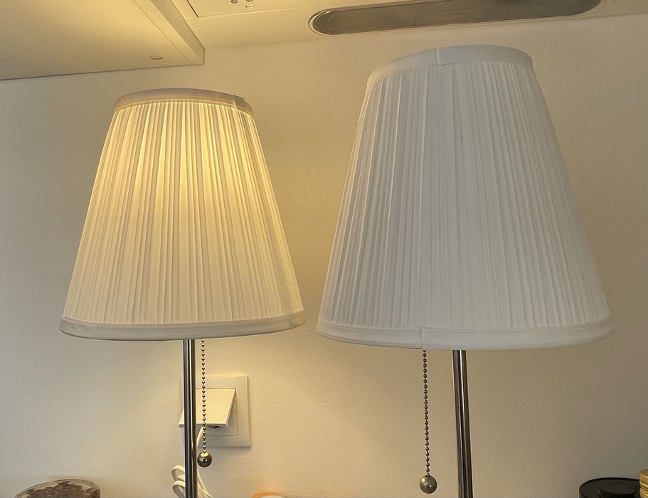 Candeiros de cabeceira IKEA em muito bom estado