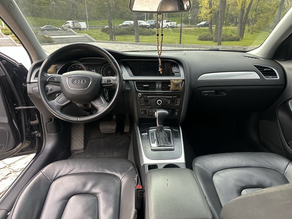 Audi a4 b8 2012