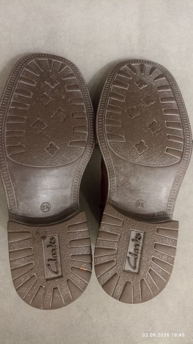 Шкіряні черевики -Clarks
