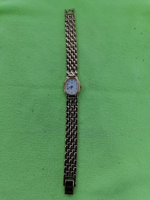 Часы женские Pulsar Quartz "Japan"