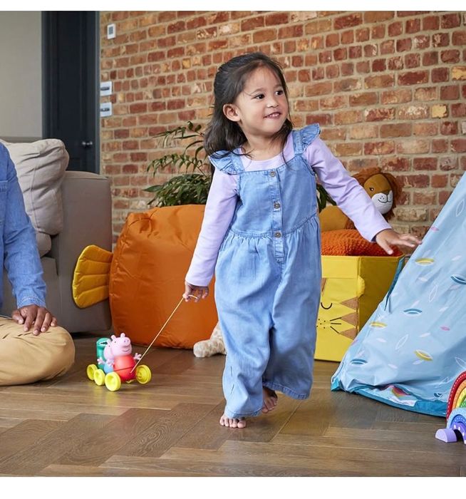 Розпродаж! Мелодія музична каталочка на шнурівці Peppa pig пеппа TOMY Toomies Pull Along ЗВУК