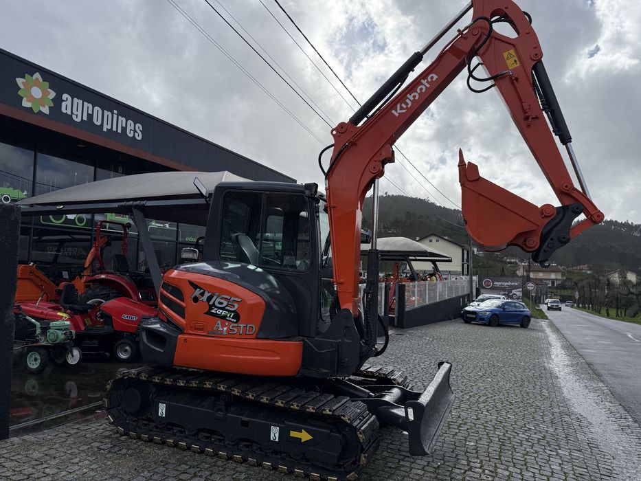 Retroescavadora KUBOTA KX165-5