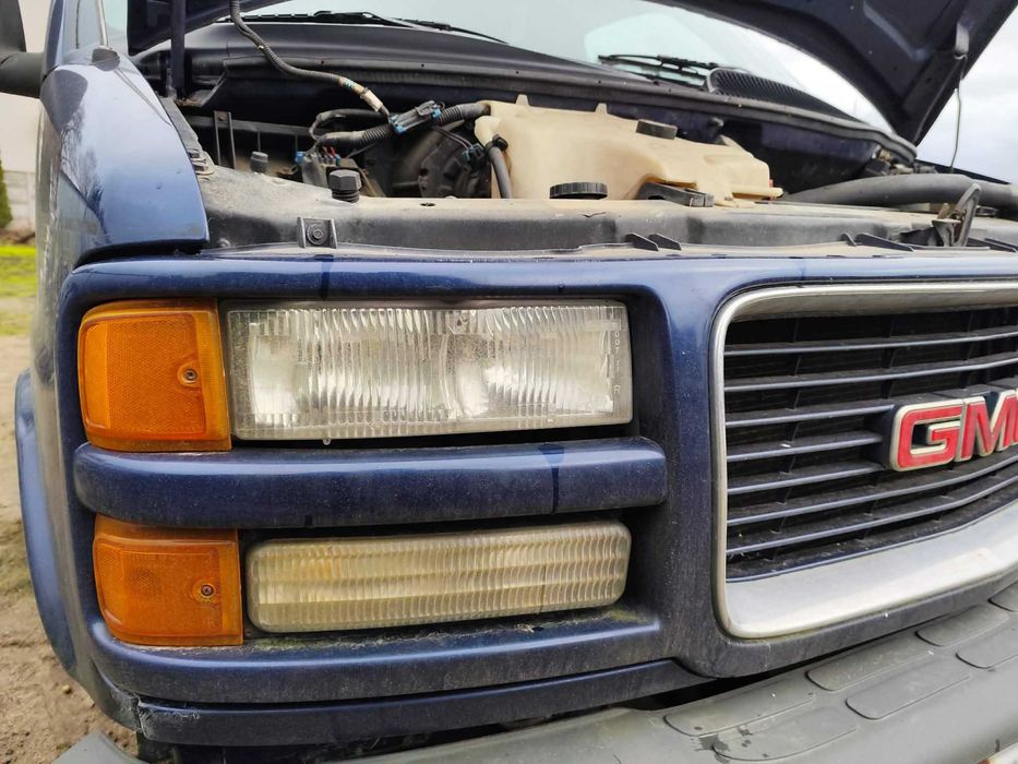 Gmc Savana 1997- grill / atrapa z lampami kompletna
