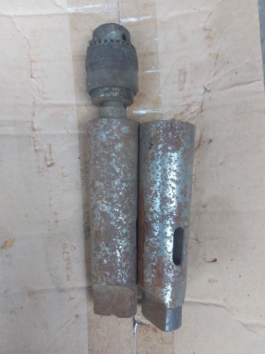 Токарные резцы// сверла,патрон///////////////////////////////