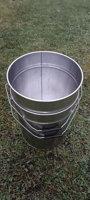 Wiadra metalowe 22 litry