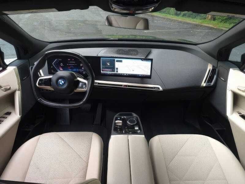 2024 BMW iX xDrive50