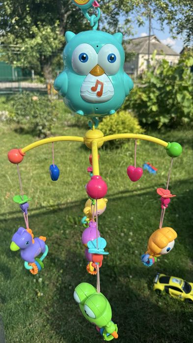 Мобіль на ліжечко «Добрі сни» (музика,світло) з коробкою