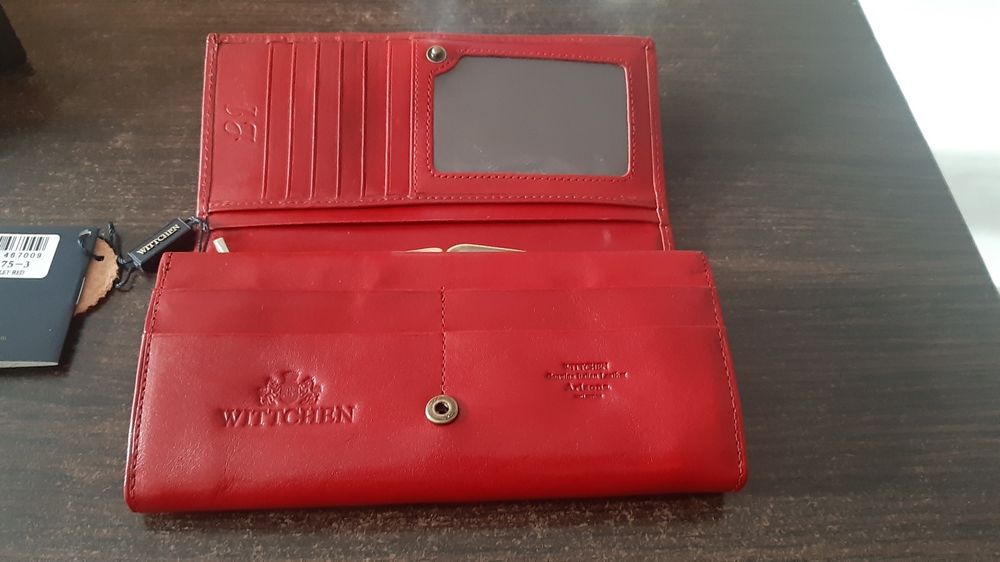 Portfel damski czerwony firmy Wittchen