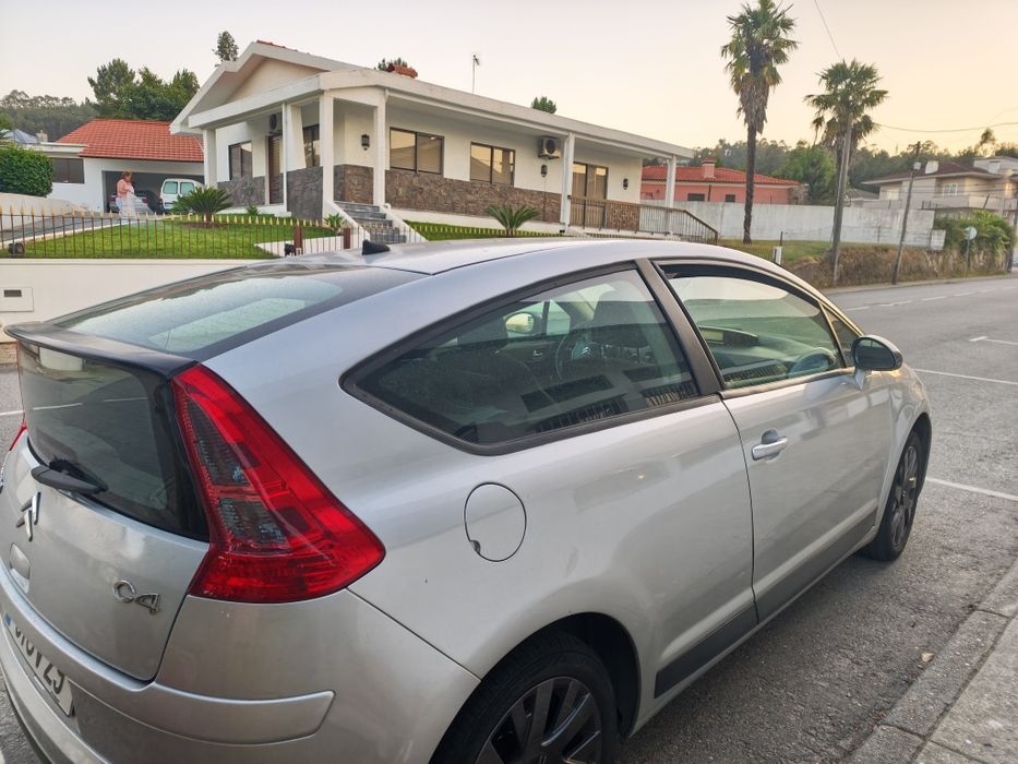 Citroen C4 Coupé de 5 lugares