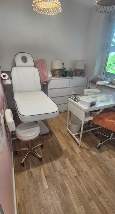 Podnajme gabinet pod usługi manicure