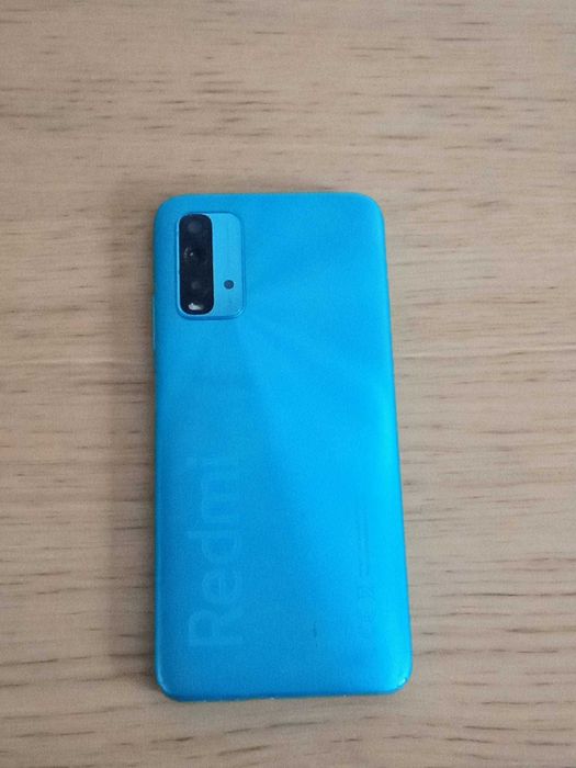 Lote 4 telemóveis avariados para peças (iPhone, Huawei, Redmi)