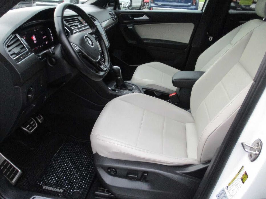 Volkswagen Tiguan      2019