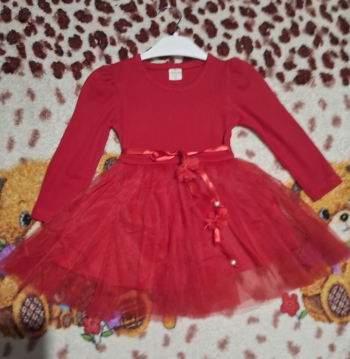 Плаття святкове дитяче