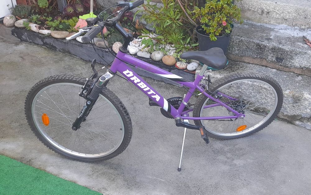 Bicicleta Orbita R24 para menina