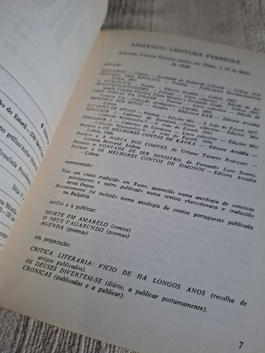 Poesia Edições MIC de Fernando Grade