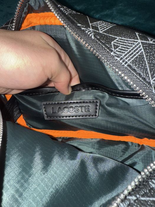 Mala lacoste The Blend com Aba de Clip