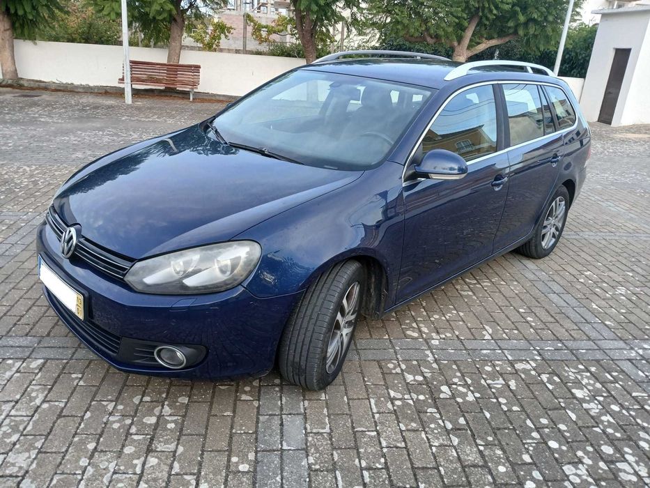 VW Golf Variant 2.0 TDi Confortline DSG 140 cv