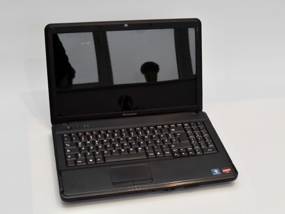 LP38 Lenovo G555 15,6" VGA LAN 3xUSB AMD M320 części