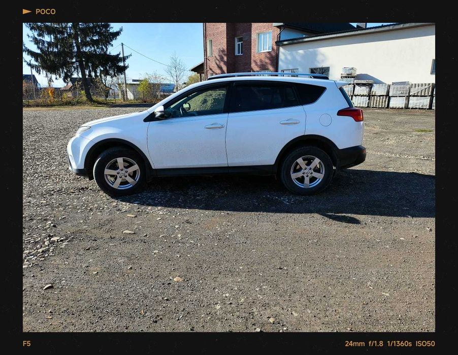 Авто--Toyota RAV4