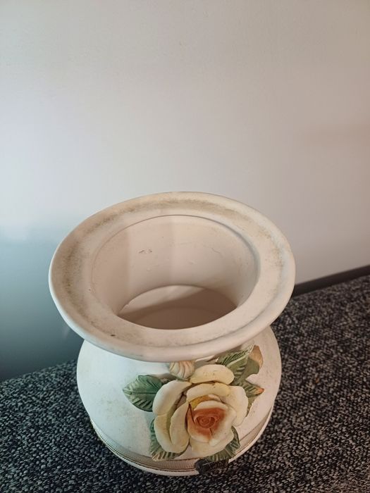 Wazon z epoki PRL staroć