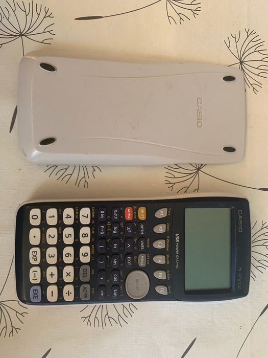 Calculadora gráfica - Casio FX-9750 GII