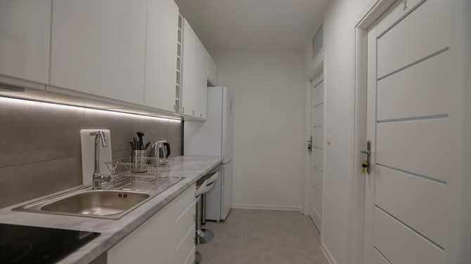 Duży pokój z balkonem, 15 m² – 1 Sierpnia 26, BEZ PROWIZJI, PROMOCJA