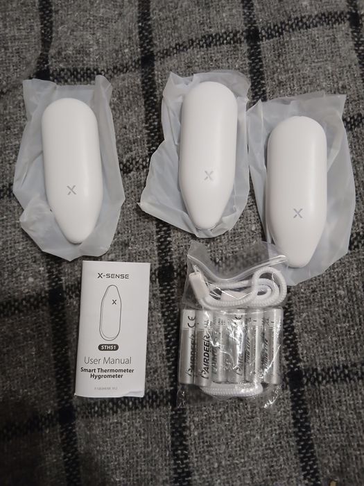 Розумний гігрометр і термометр X-Sense STH51. 3 штуки в комплекті.