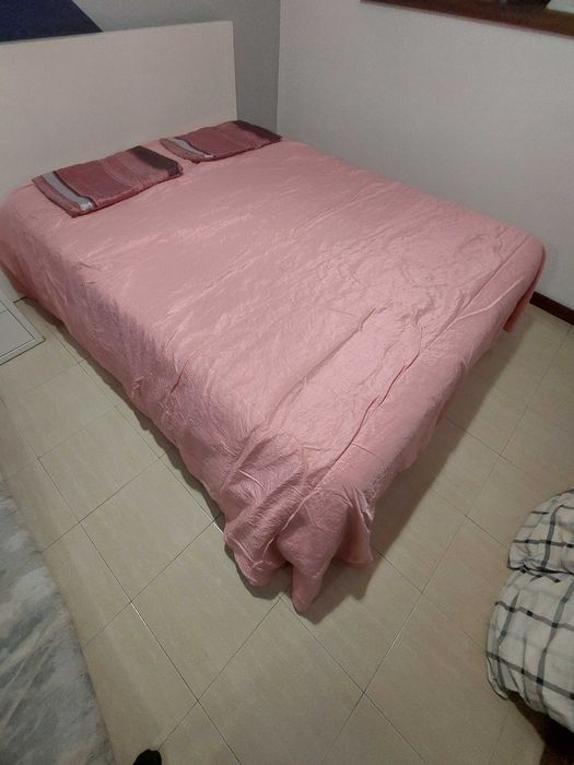 Colcha fina de meia estação de cama de casal