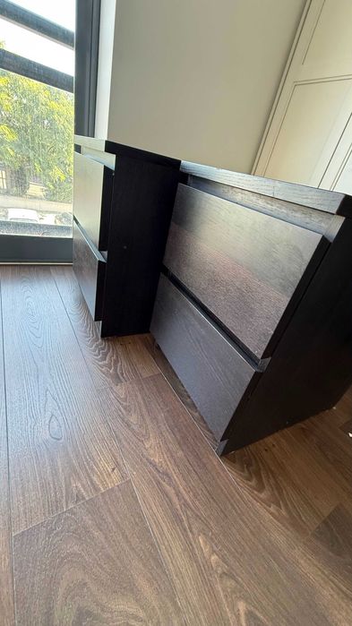 Cómoda / mesa cabeceira Malm Ikea