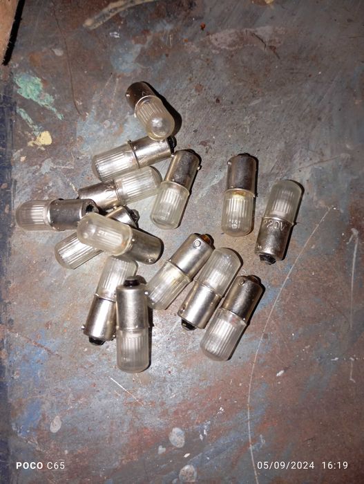 Lote de material eléctrico