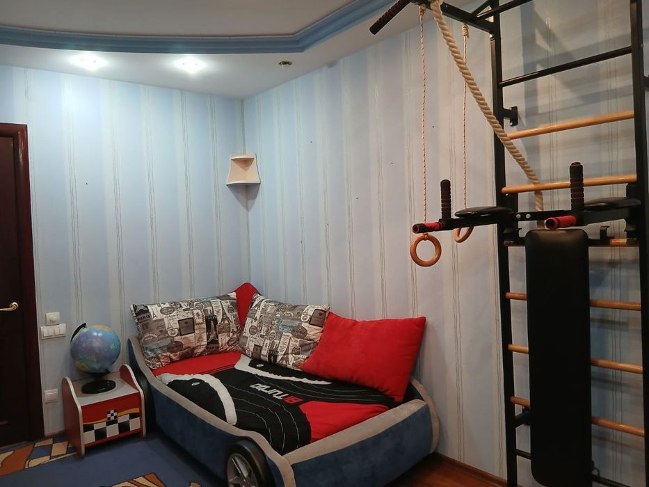 Продам 4 к квартиру М. Лушпи