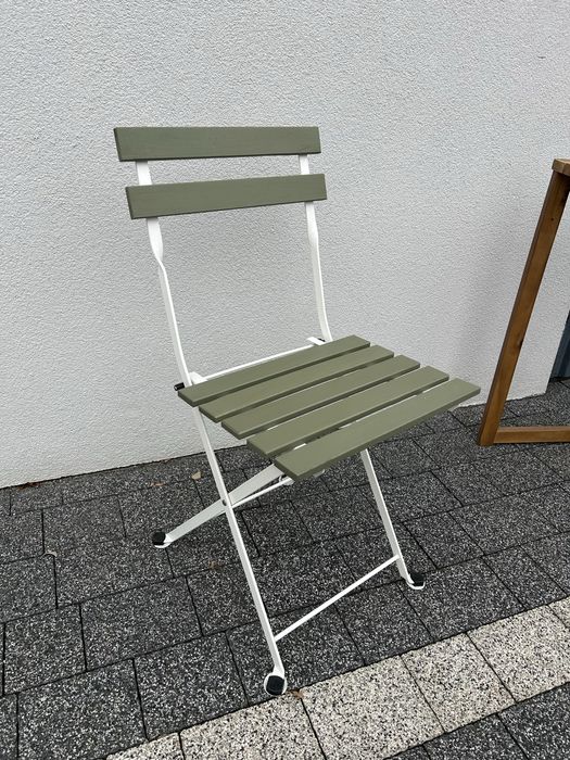 Zielone krzeslo balkonowe tarasowe ikea