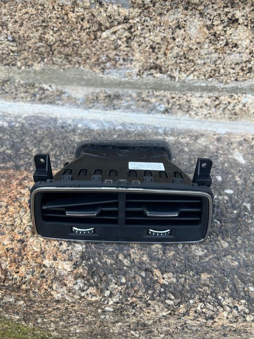 Grelha traseira AC - Audi A6 C8