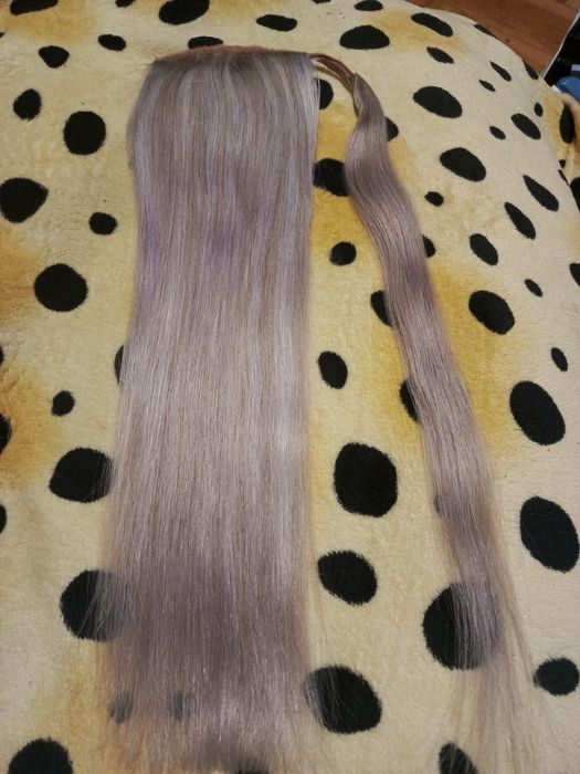 Kucyk naturalny blond popielaty