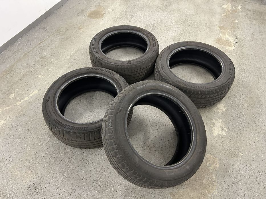 Komplet opon opony Bridgestone T005 Turanza  215 55 R17 94 V 4 sztuki