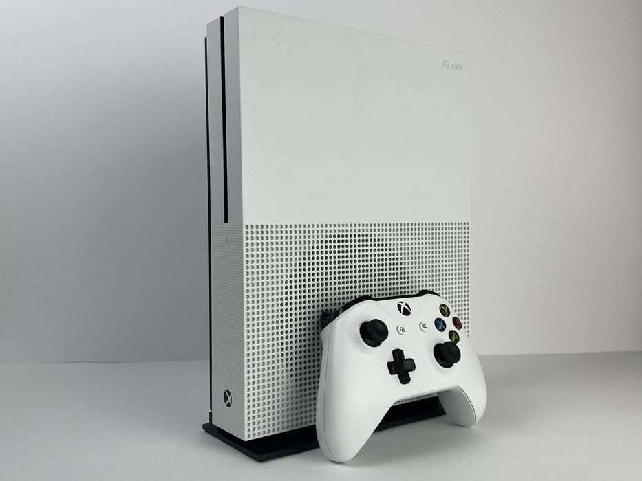 Магазин. XBOX OneS 500Gb