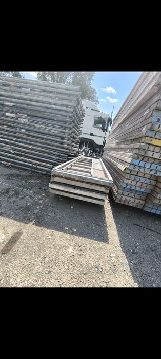Wynajem rusztowań elewacyjnych Plettac. NISKIE CENY + TRANSPORT