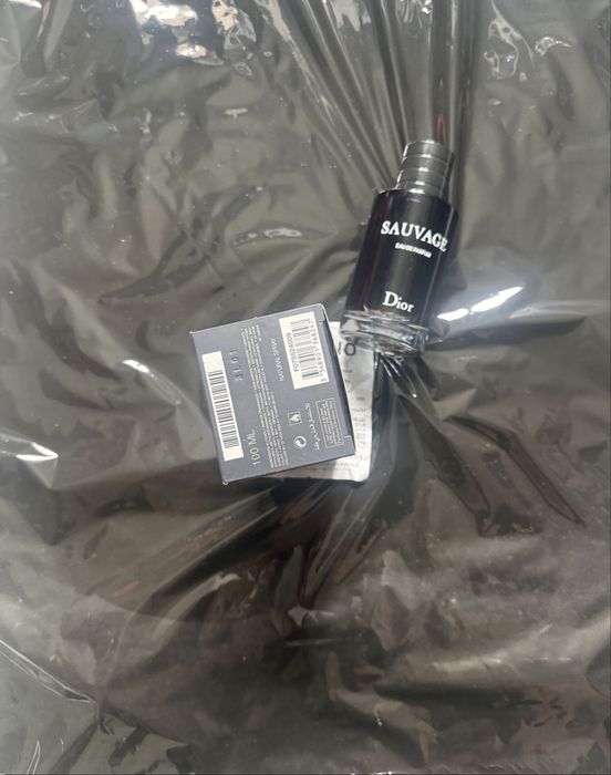 Perfum Dior sauvage