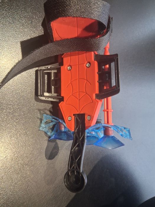 Maska spidermana plus wyrzutnia sieci