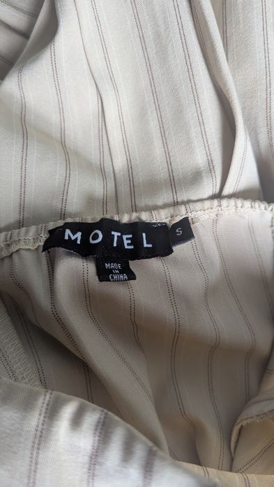 Сукня Motel Rocks бежева