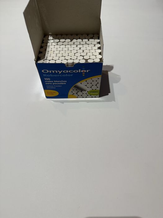 Caixa de giz branco Robercoler