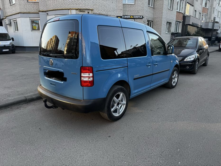 Продам VW Caddy 09.2013 року 2.0 бензин EcoFull(метан)