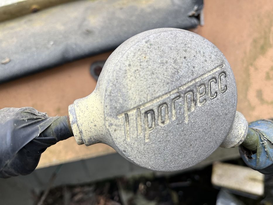 Прогрес 2 лодка човен катер моторний