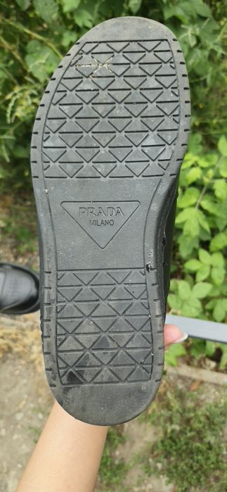 Продам чоловічі кеди  Prada