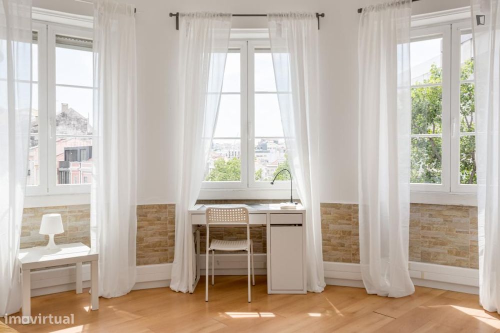 Quarto - localizado em Picoas Lisbon