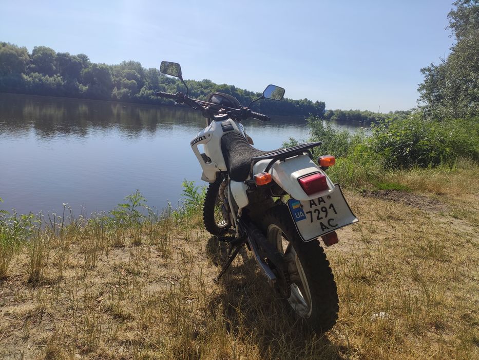 ЭхЭндуро  honda xl 250 Двигатель не кололся  весь обслужен.