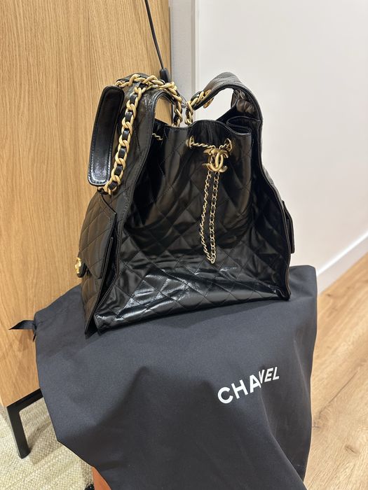 Mala Chanel 25 media