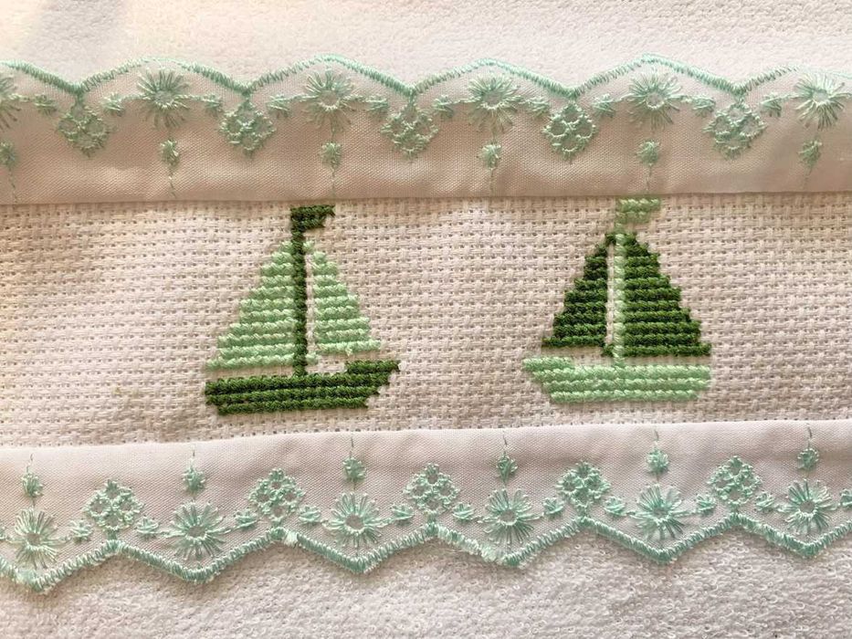 Babete para Bebé Unissexo, Bordado, Novo/Único/Exclusivo