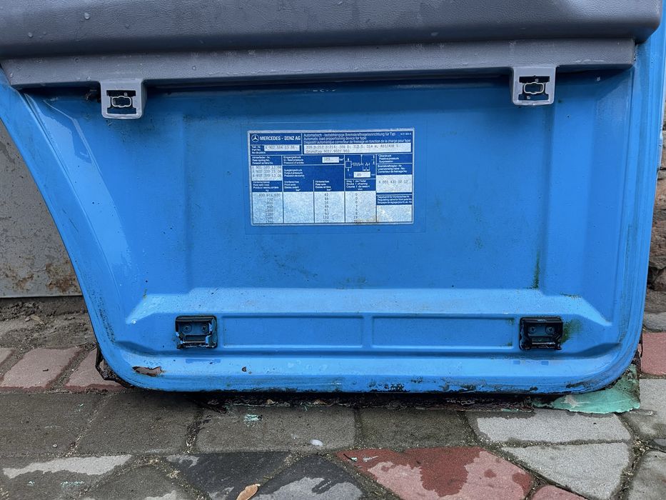 Продам двері спрінтер 2000р